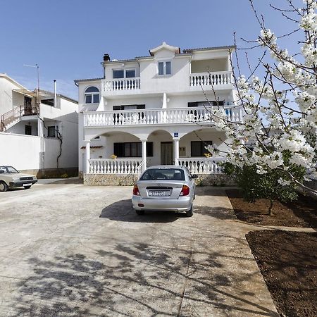 Apartments Mime Пировац Экстерьер фото